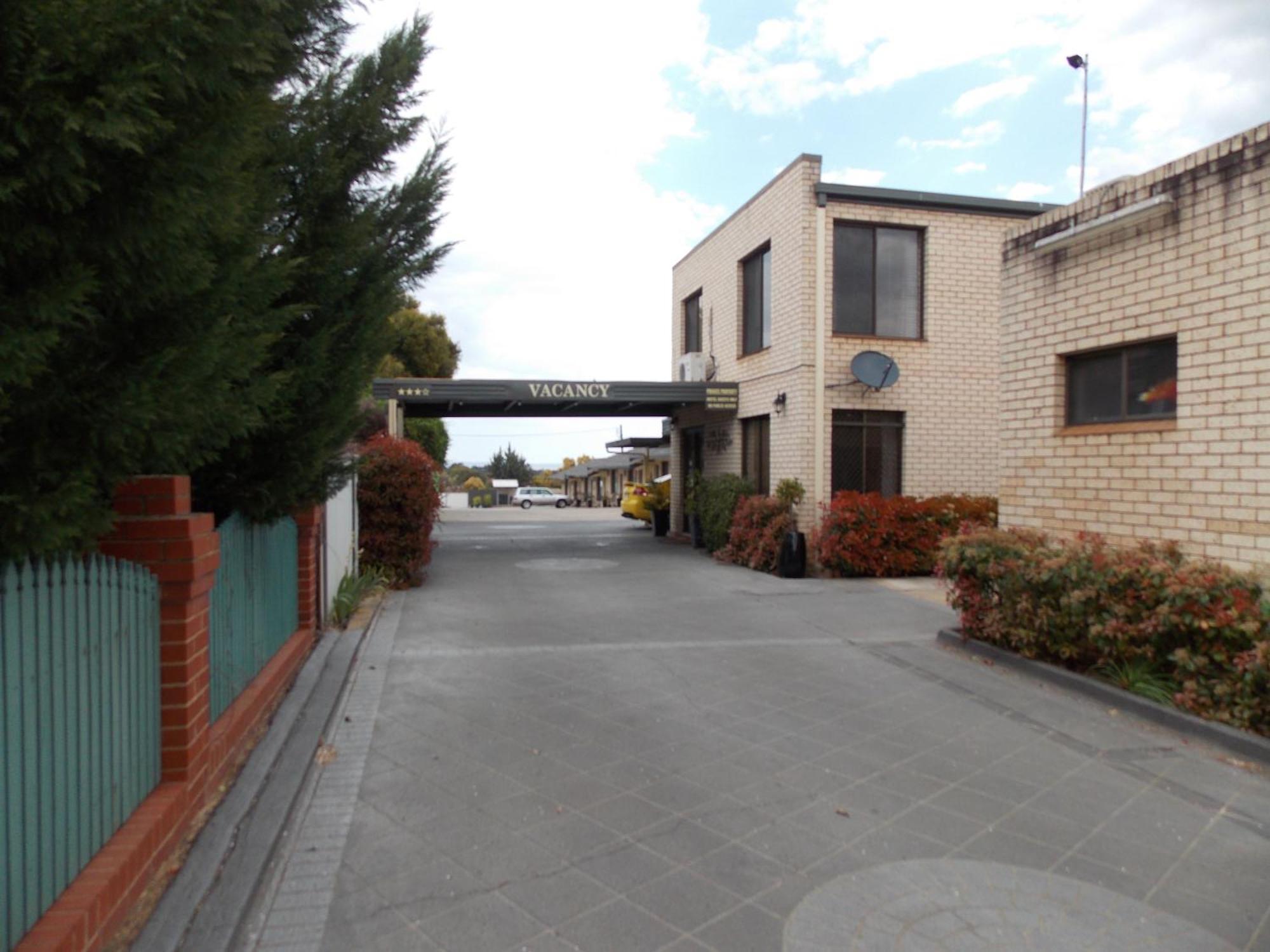 Cowra Crest Motel Zewnętrze zdjęcie