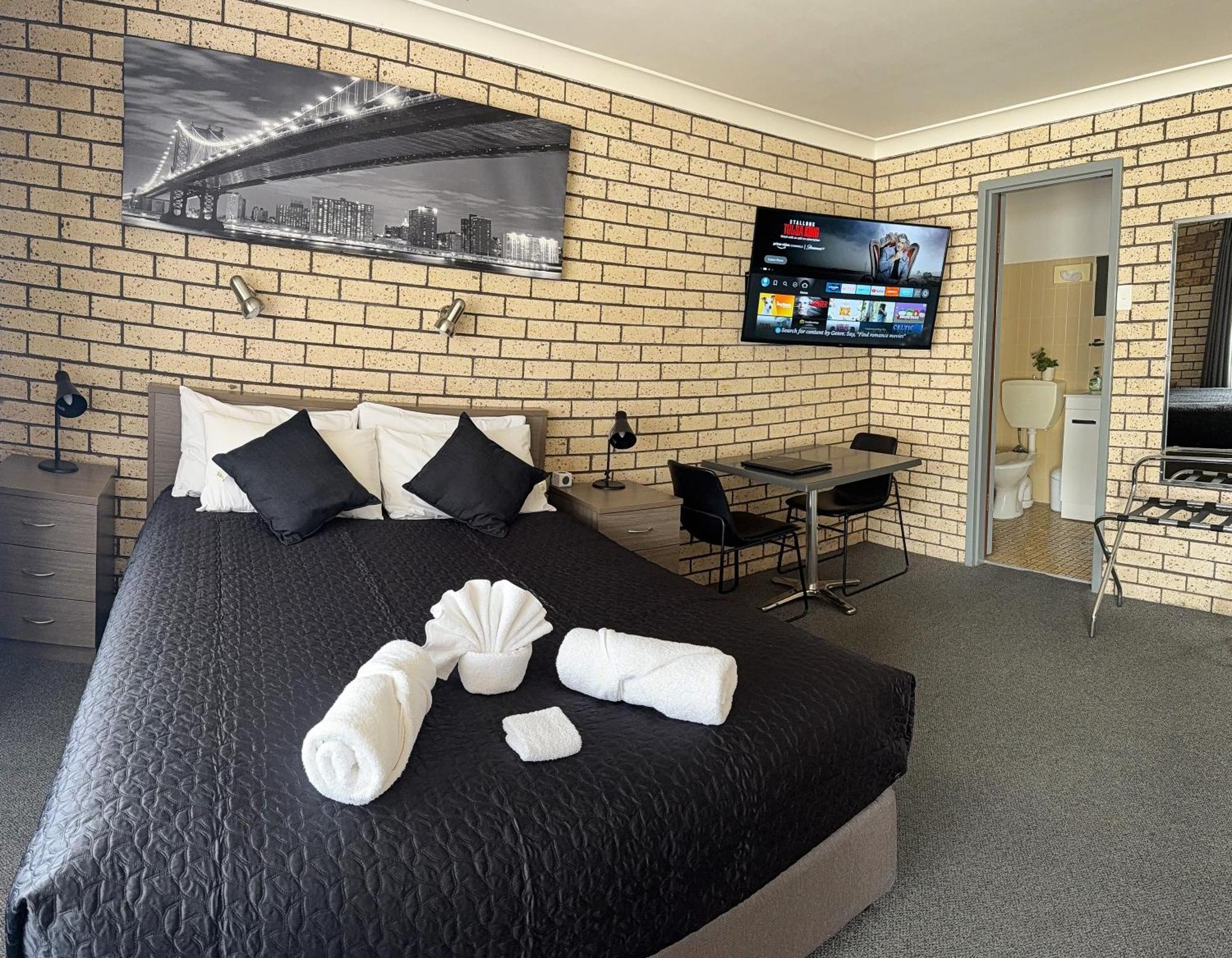 Cowra Crest Motel Zewnętrze zdjęcie