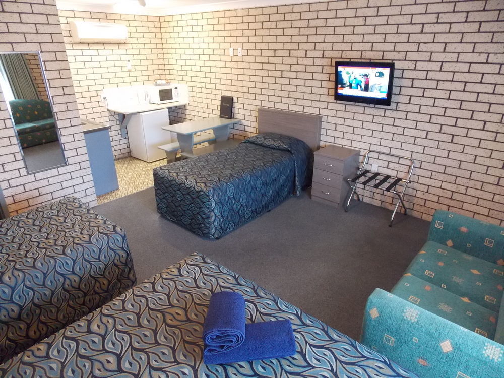 Cowra Crest Motel Zewnętrze zdjęcie