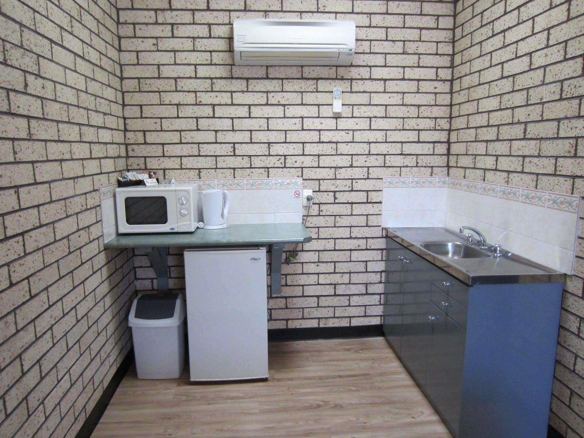 Cowra Crest Motel Zewnętrze zdjęcie