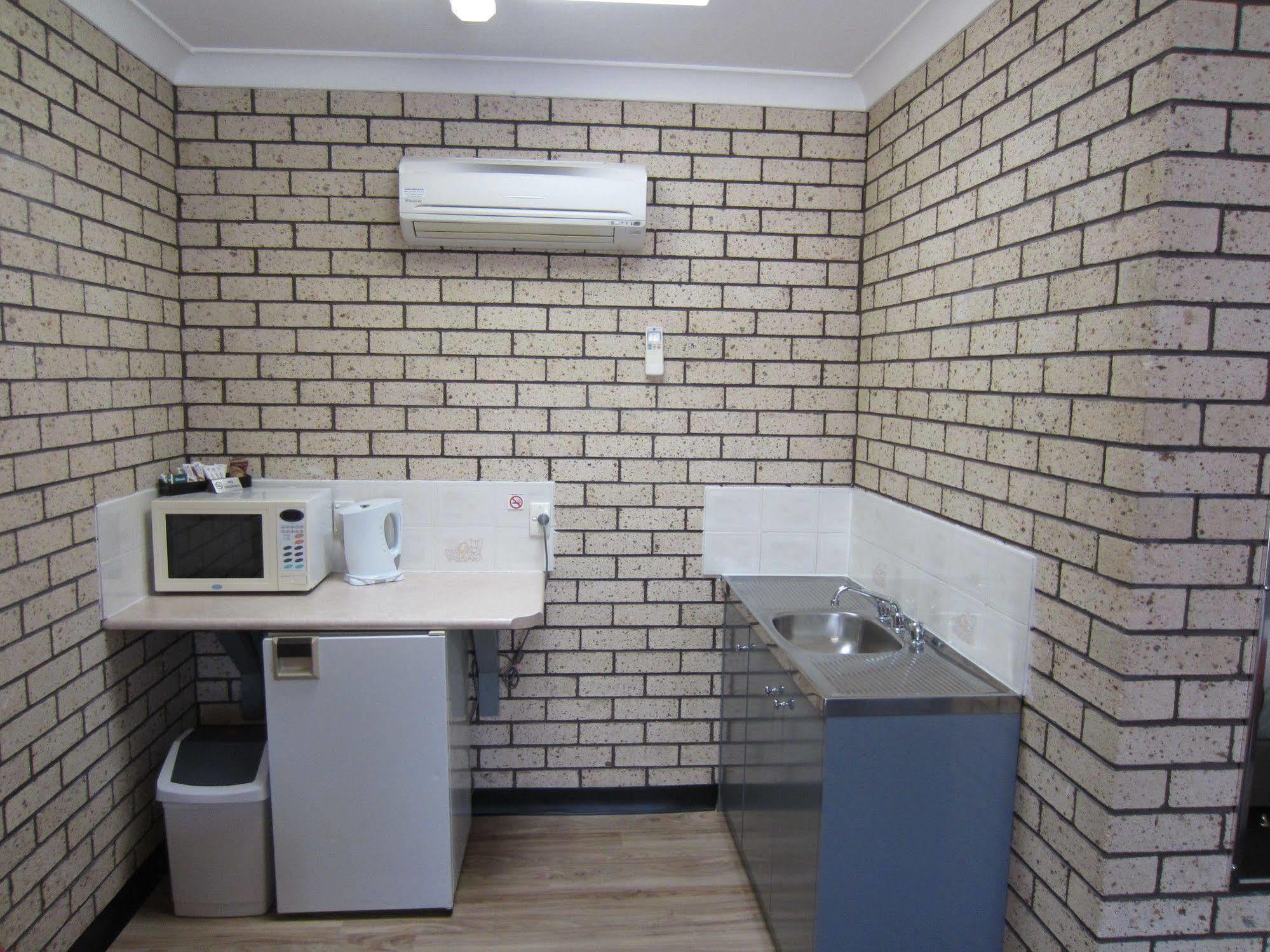 Cowra Crest Motel Zewnętrze zdjęcie